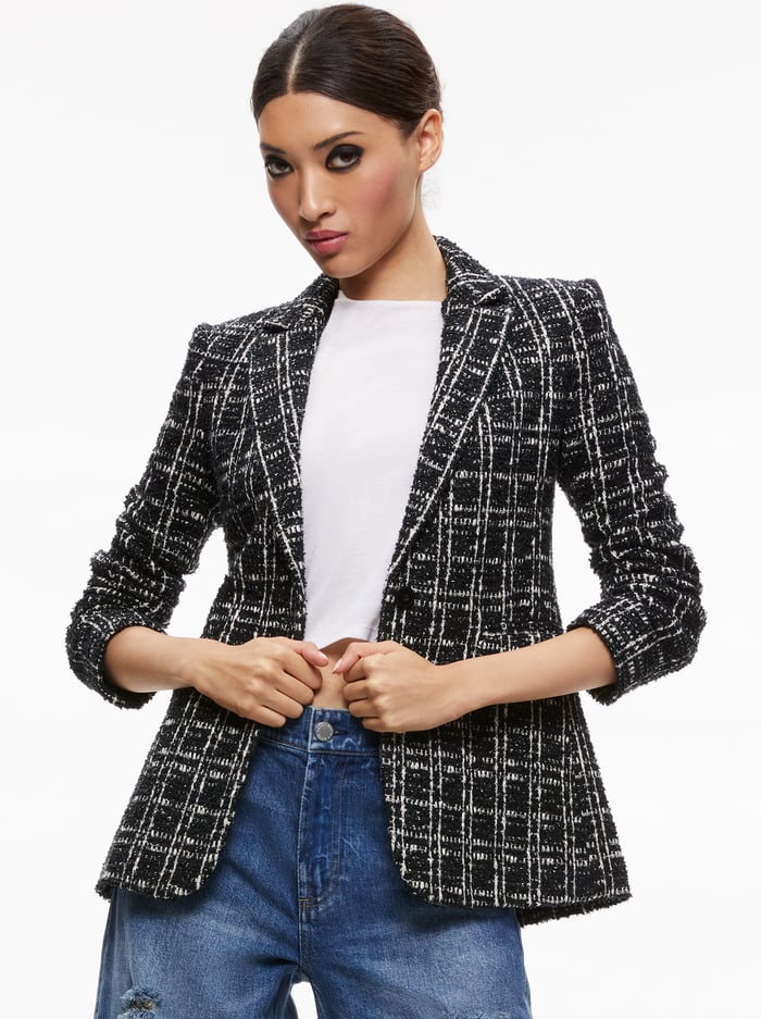 MACEY FITTED NOTCH COLLAR BLAZER - BLACK/WHITE - Alice And Olivia