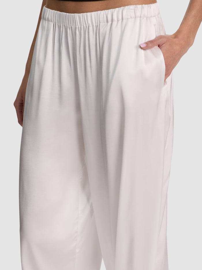 DECLAN PULL ON GENIE PANT - OFF WHITE image 3 - ALICE + OLIVIA