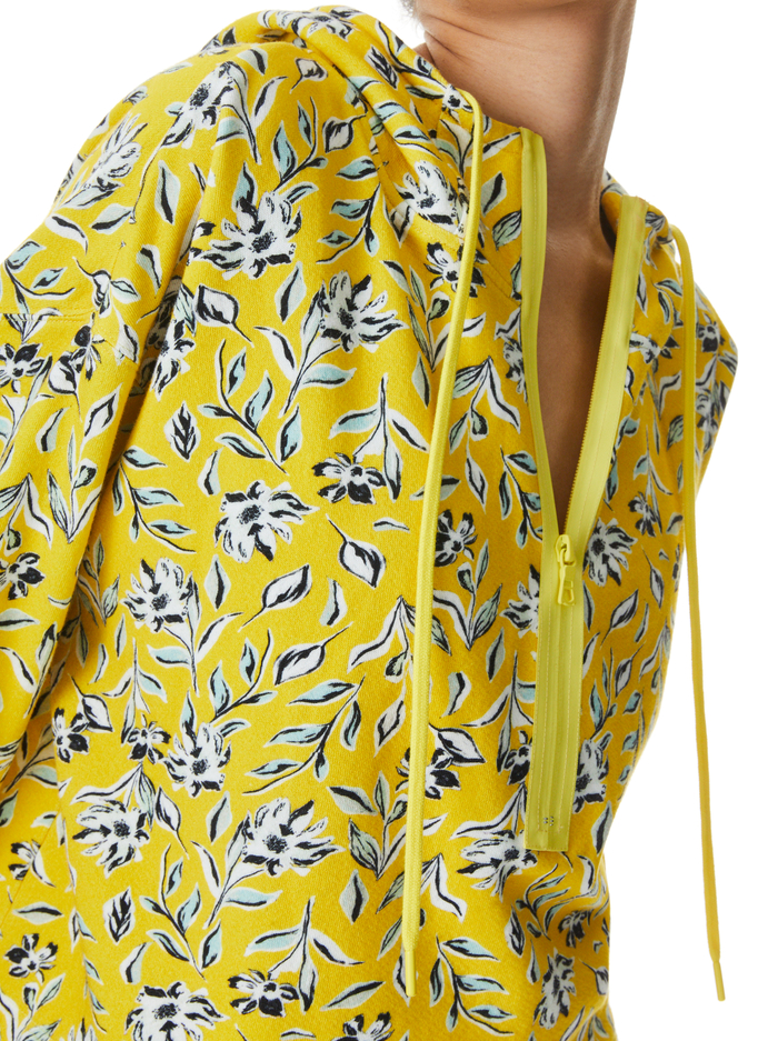 QUINLAN FLORAL CROPPED HOODIE - FREE SWINGING SUNBEAM image 3 - Alice And Olivia