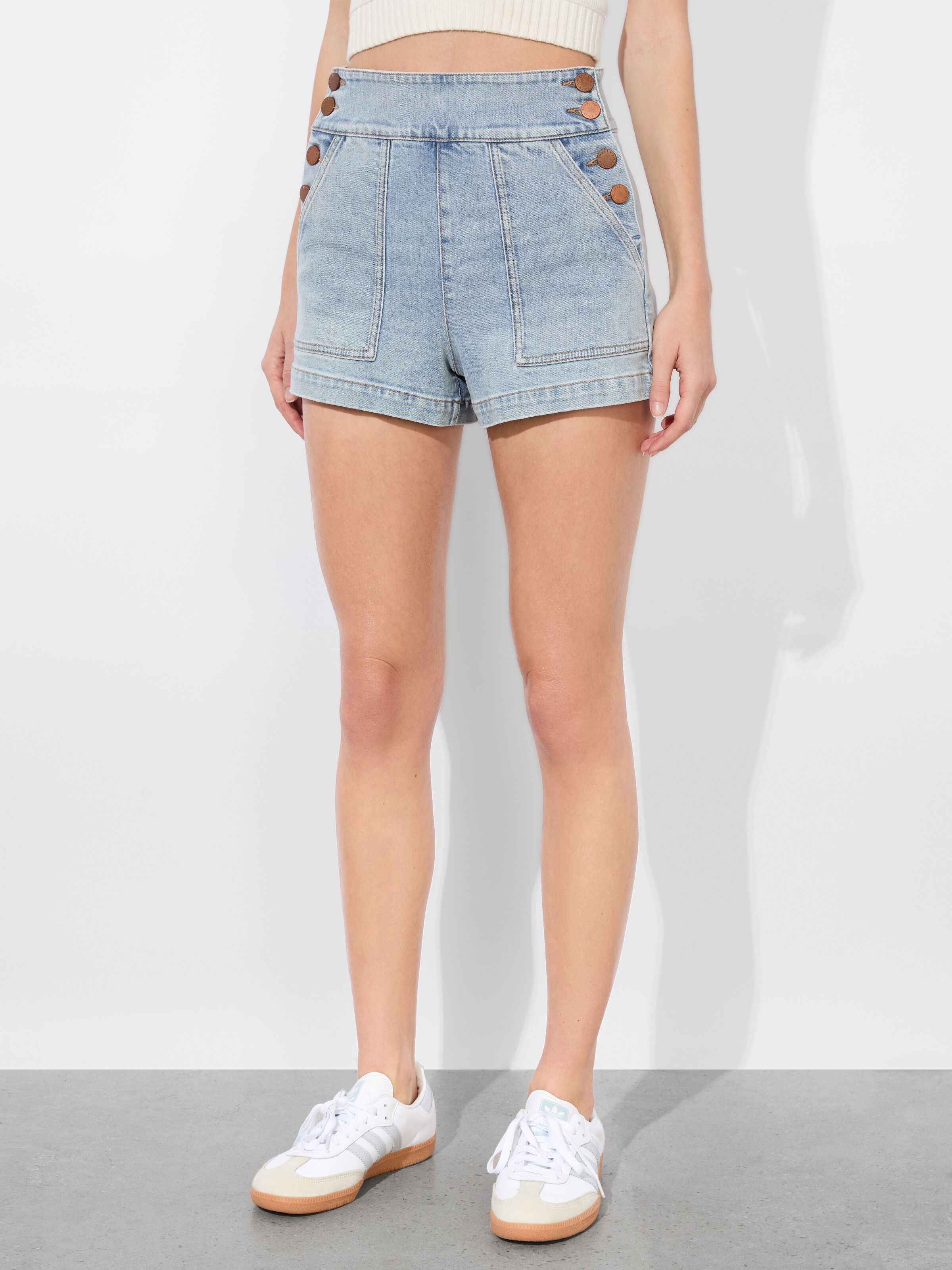 Alice and olivia shorts outlet