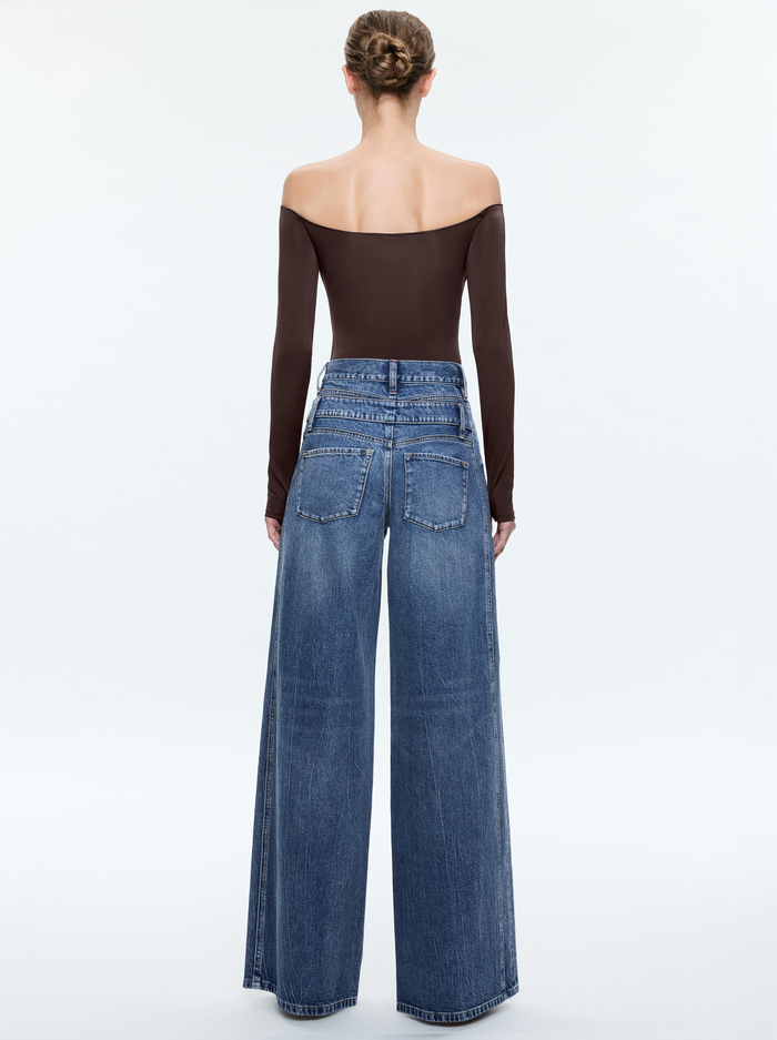 ANNA BODYSUIT - ESPRESSO image 2 - Alice And Olivia