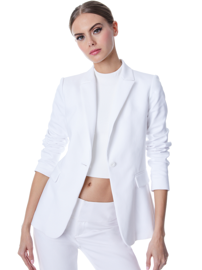 MACEY FITTED NOTCH COLLAR BLAZER - WHITE - Alice And Olivia
