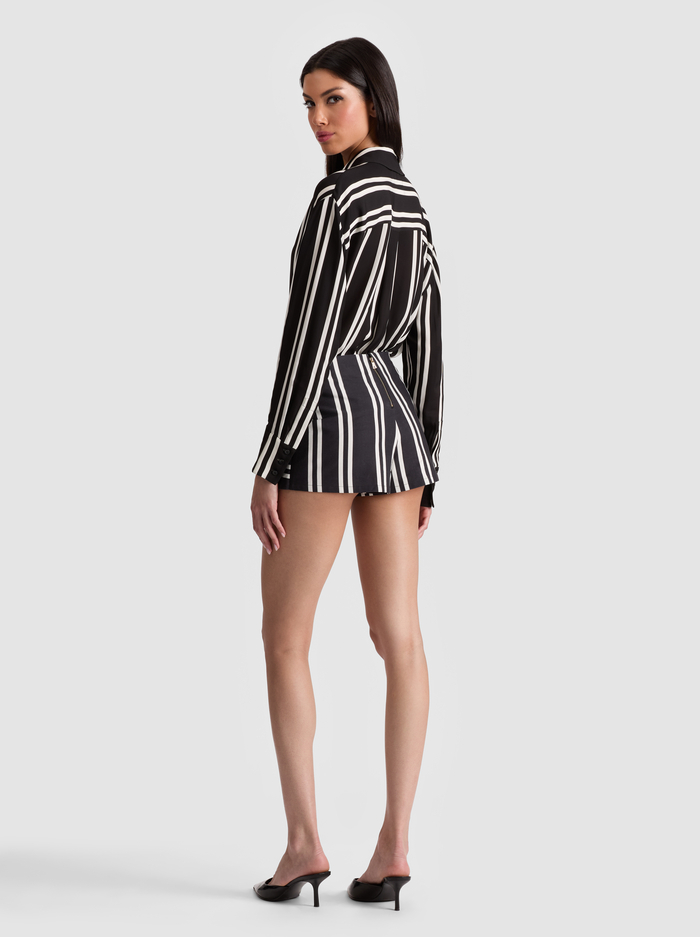 MACE MINI SKORT - PADDLEBOARD STRIPE BLACK/ECRU image 2 - Alice And Olivia