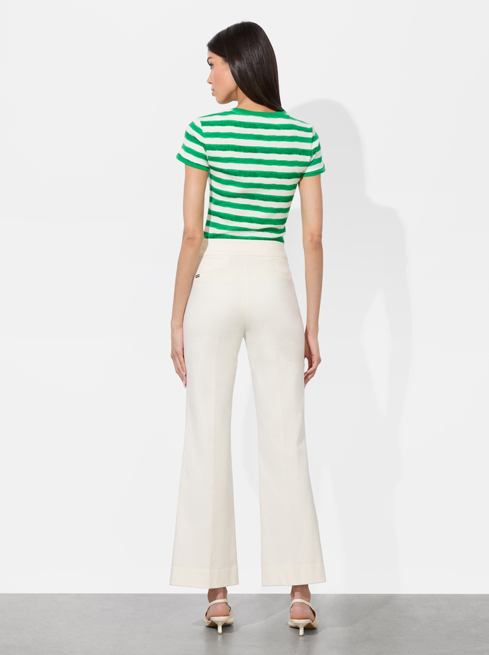 QUINN KICK FLARE JEAN - OFF WHITE image 2 - Alice And Olivia