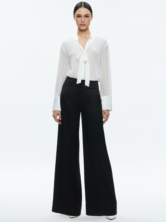 BRADY OVERSIZED BUTTON DOWN WITH BOW TIE - OFF WHITE image 4 - Alice And Olivia