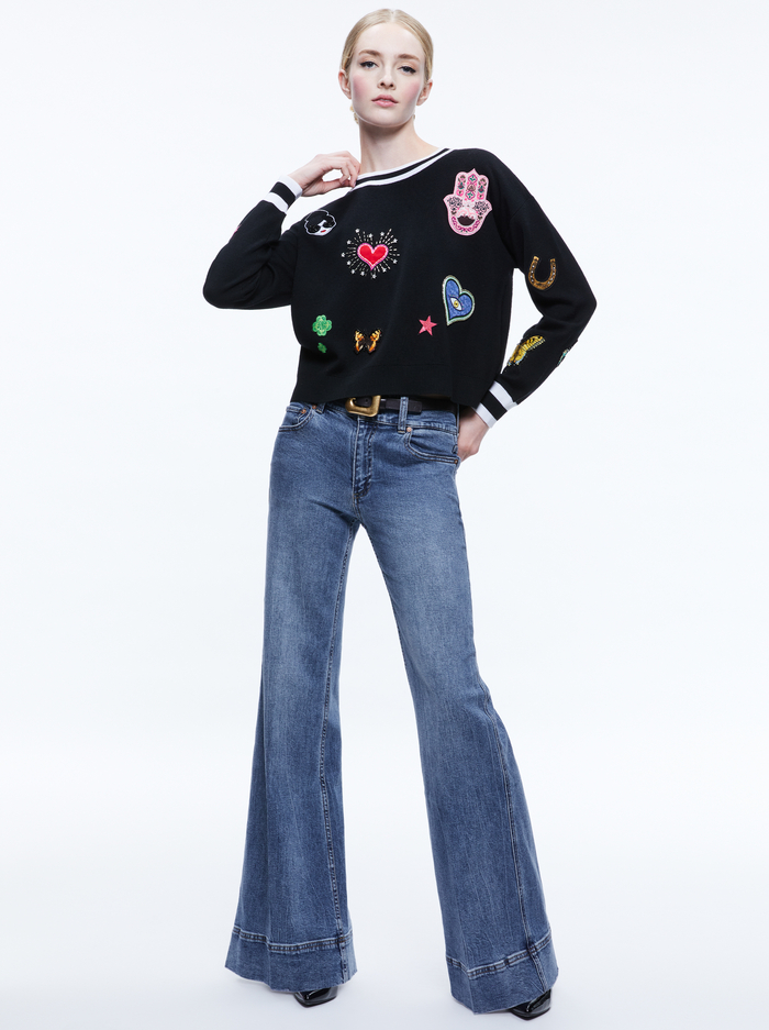 STACEFACE PULLOVER - BLACK MULTI image 4 - Alice And Olivia