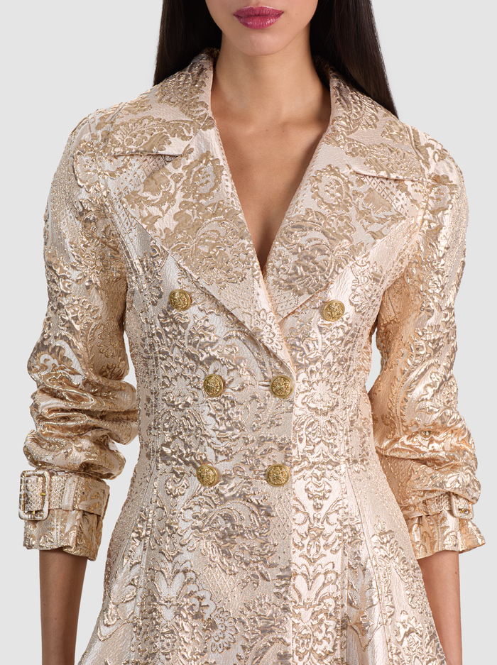 ELLIE TRENCH COAT WITH MIXED JACQUARD - GOLD image 4 - ALICE + OLIVIA