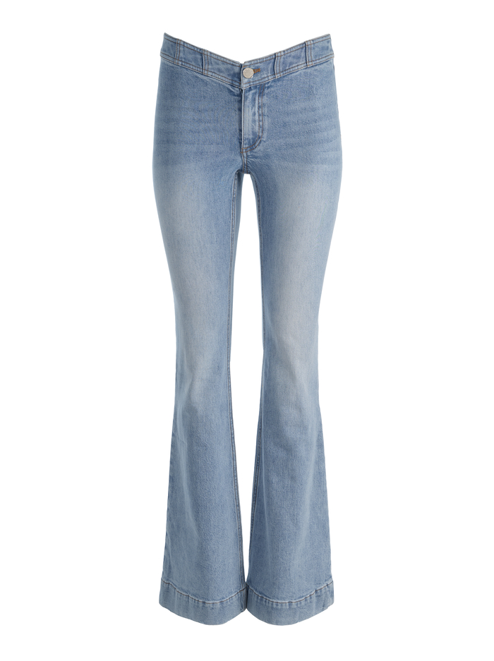 CHELSEA V-WAIST JEAN - EDIE WASH image 5 - ALICE + OLIVIA