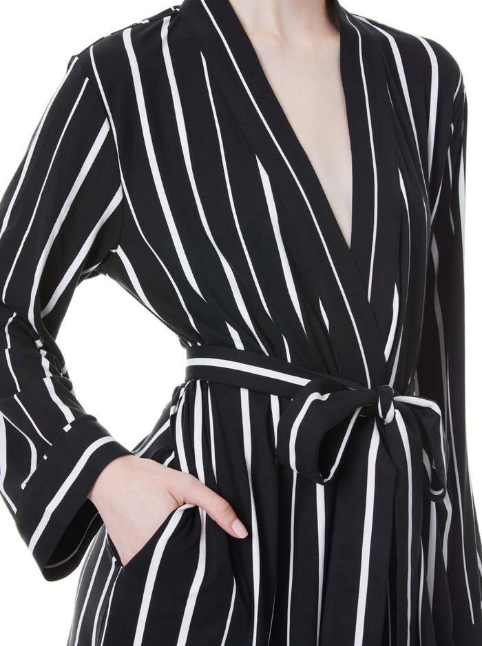 A+o X Masongrey Meadow Robe In Black/white Alice And Olivia