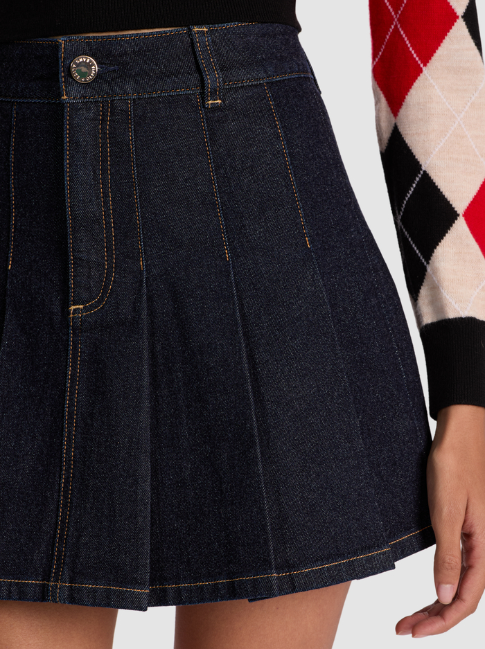 SUZIE DENIM PLEATED MINI SKIRT - DARK RINSE image 3 - Alice And Olivia