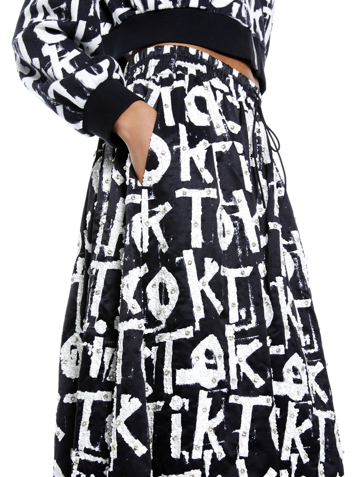 AO X TIKTOK DIXIE MAXI SKIRT - TIKTOK image 3 - Alice And Olivia