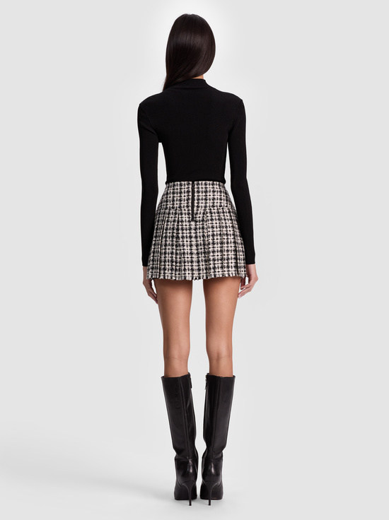 BLACK-ROBERTA RIBBED TURTLENECK