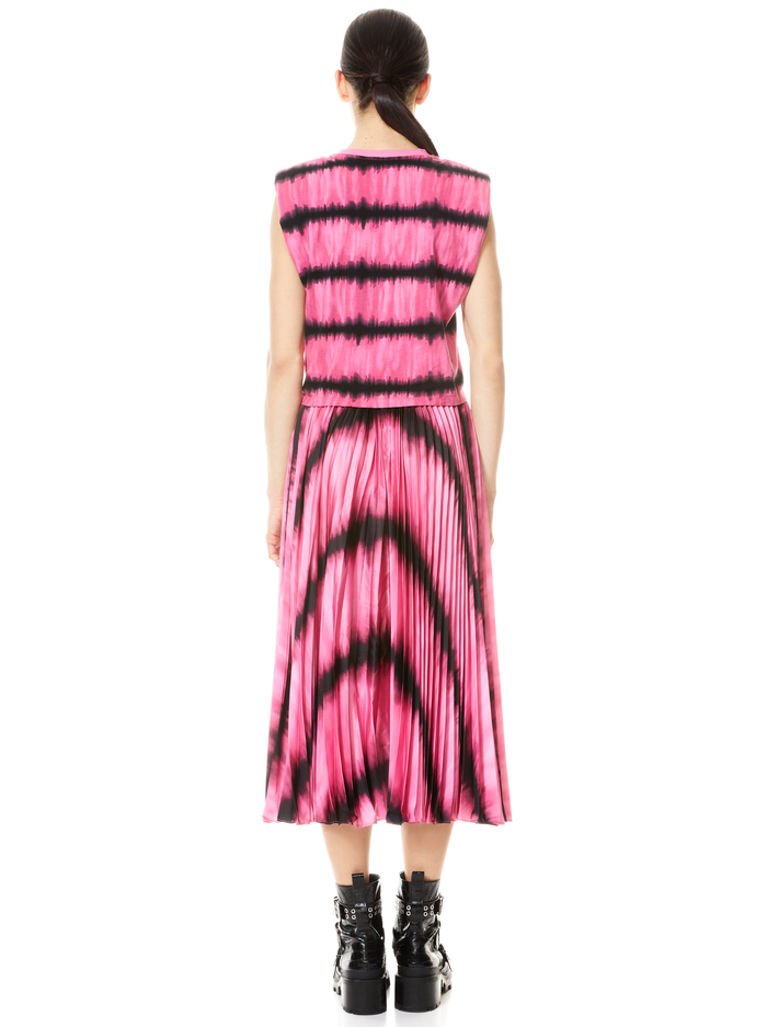 DESMA STRONG SHOULDER TOP - WASHED TIE DYE PINK image 1 - Alice And Olivia