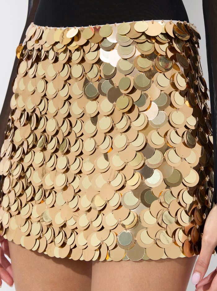 RUBI MICRO SKIRT - PALE GOLD/CHAMPAGNE image 5 - ALICE + OLIVIA