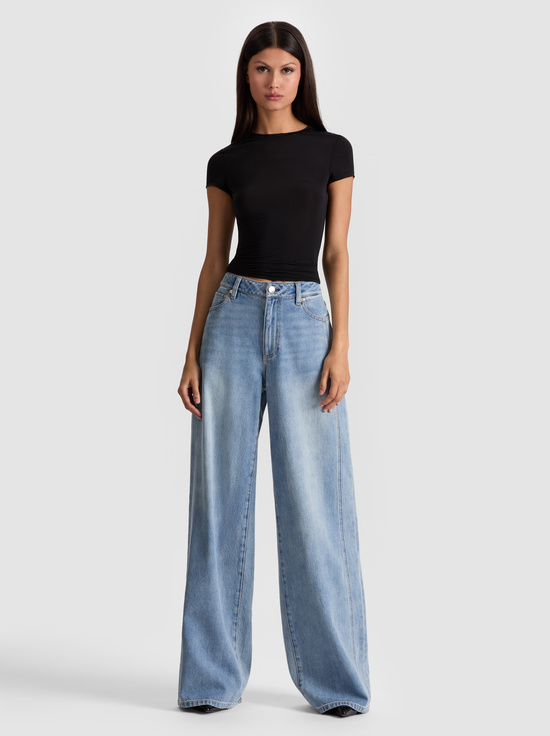 BLACK-HOTTIE SHRUNKEN BABY TEE