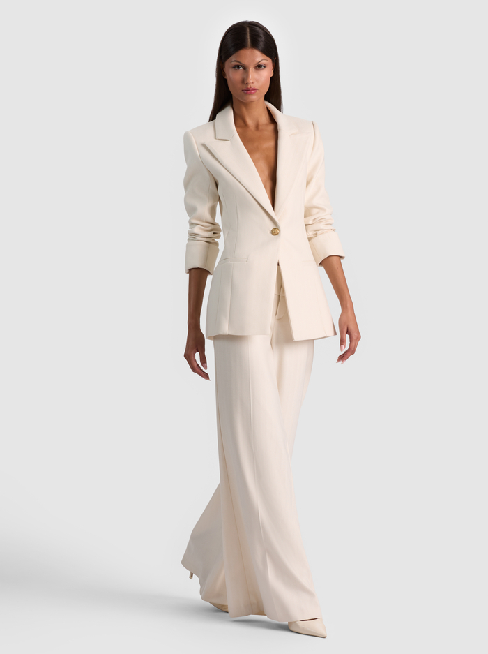 BURNS FITTED BLAZER - CHINO image 4 - ALICE + OLIVIA