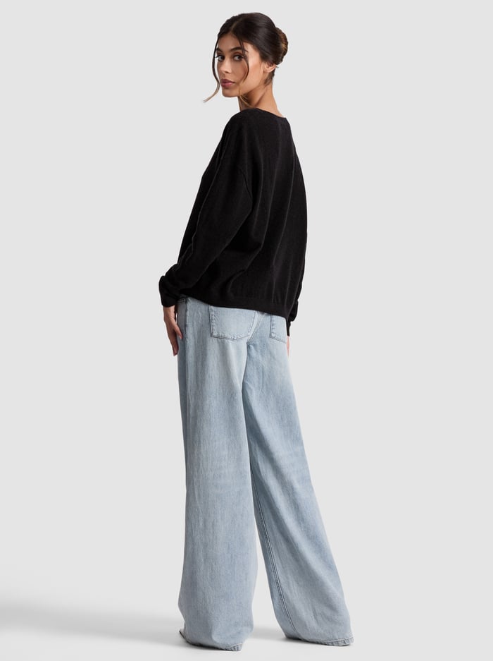 WILLIAMS CASHMERE PULLOVER - BLACK image 2 - Alice And Olivia