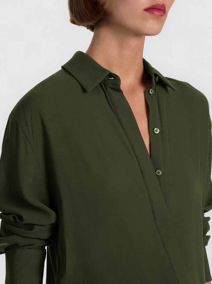 DIMITRA OVERSIZED BUTTON DOWN - DARK FERN image 3 - ALICE + OLIVIA