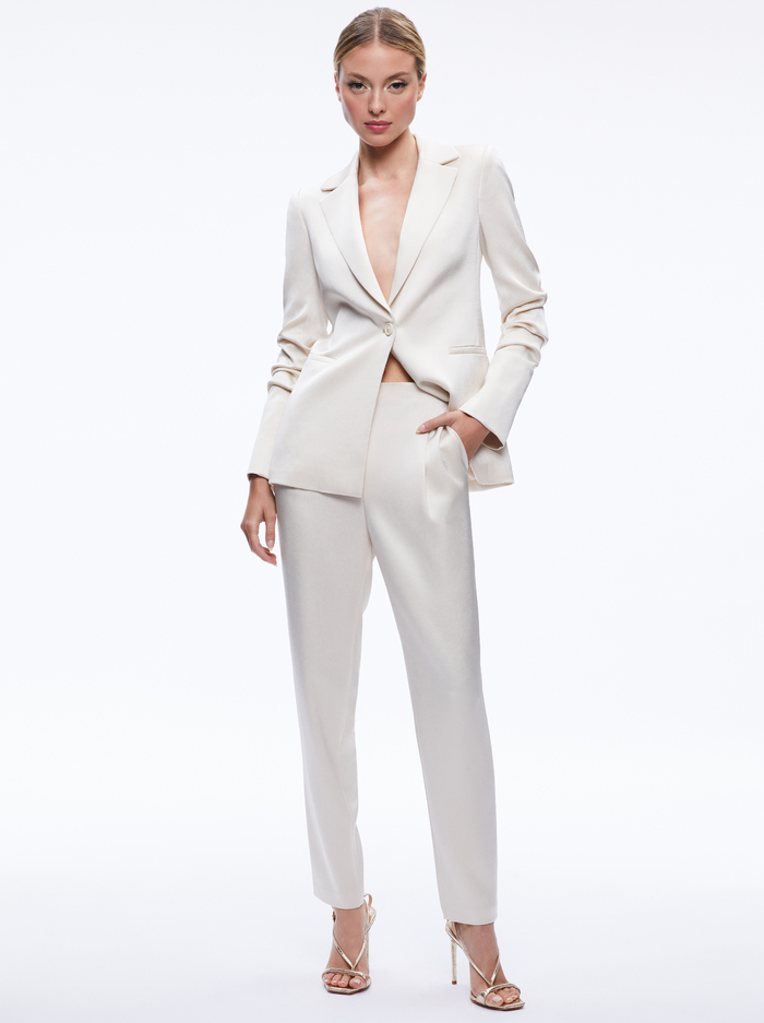 PAILEY FITTED NOTCH COLLAR BLAZER - CHAMPAGNE image 4 - Alice And Olivia