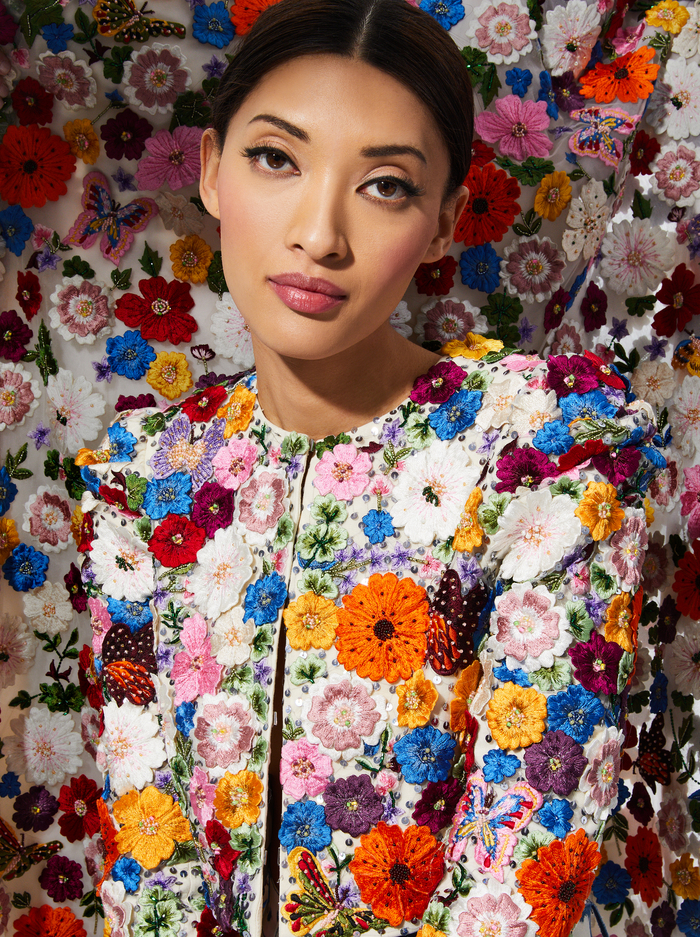 LORNA CROPPED FLORAL APPLIQUE JACKET - CREAM/MULTI image 6 - ALICE + OLIVIA