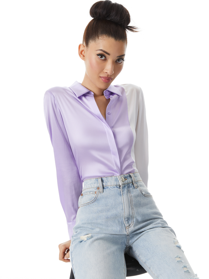 WILLA COMBO PLACKET TOP - LAVENDER/OFF WHITE - Alice And Olivia