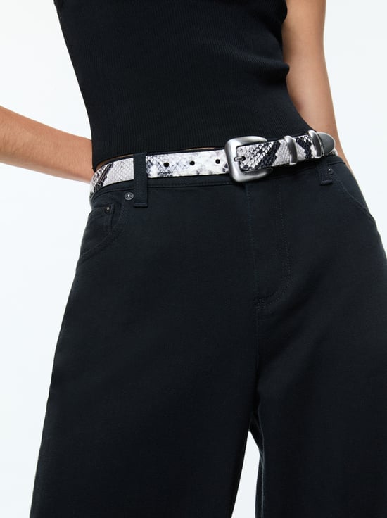BLACK/WHITE-HAYDEN BUCKLE BELT