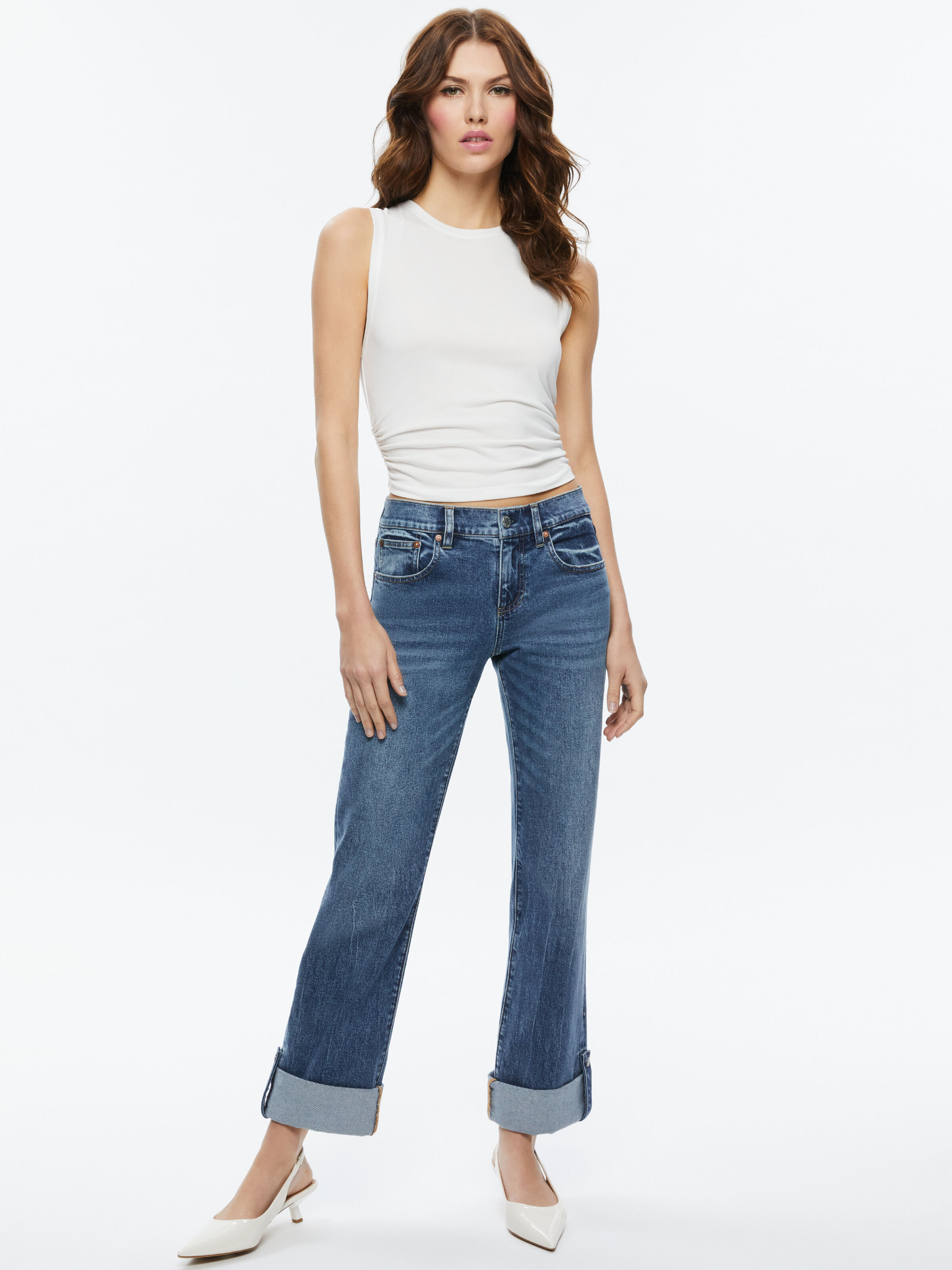 Brian Patch Pocket Wide Leg Double Hem Jean In Leona Light