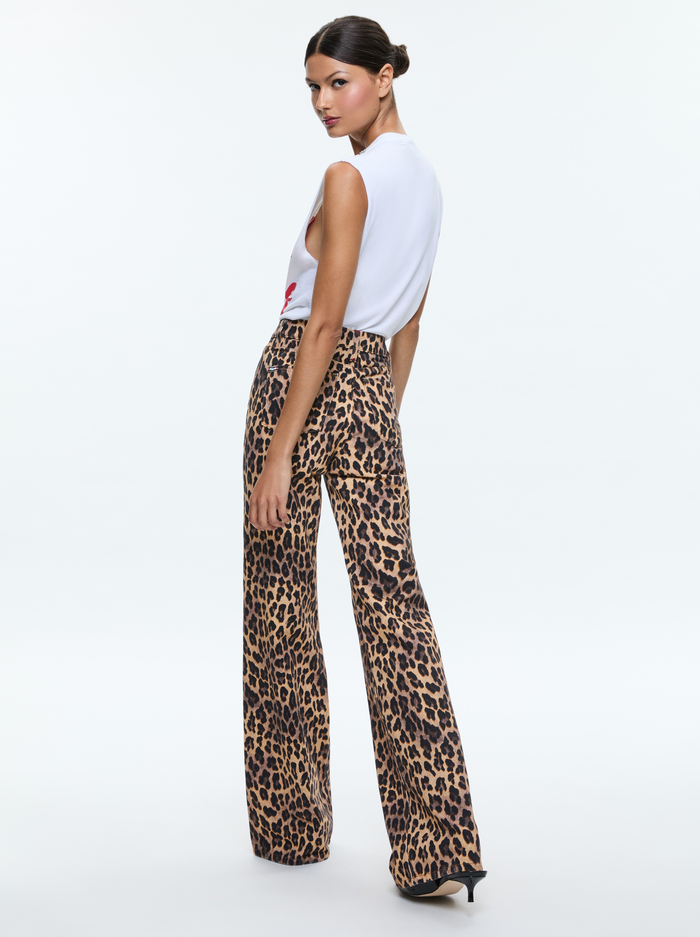 WEEZY LEOPARD JEAN - SPOTTED LEOPARD DARK TAN image 2 - Alice And Olivia