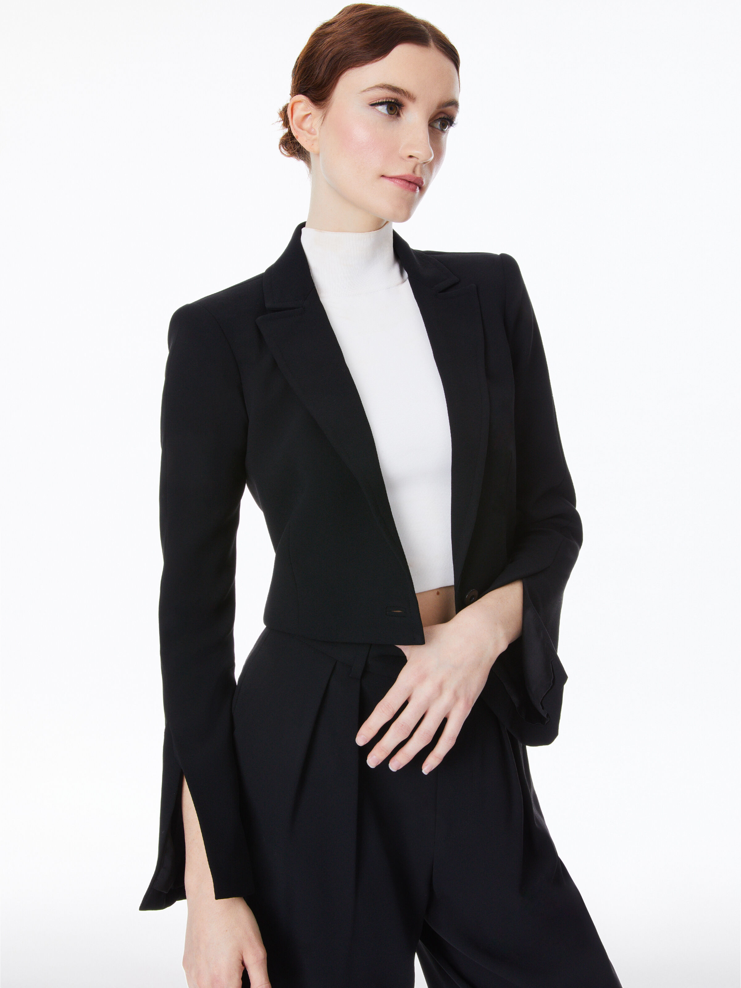 Breann Cropped Blazer In Black Alice Olivia