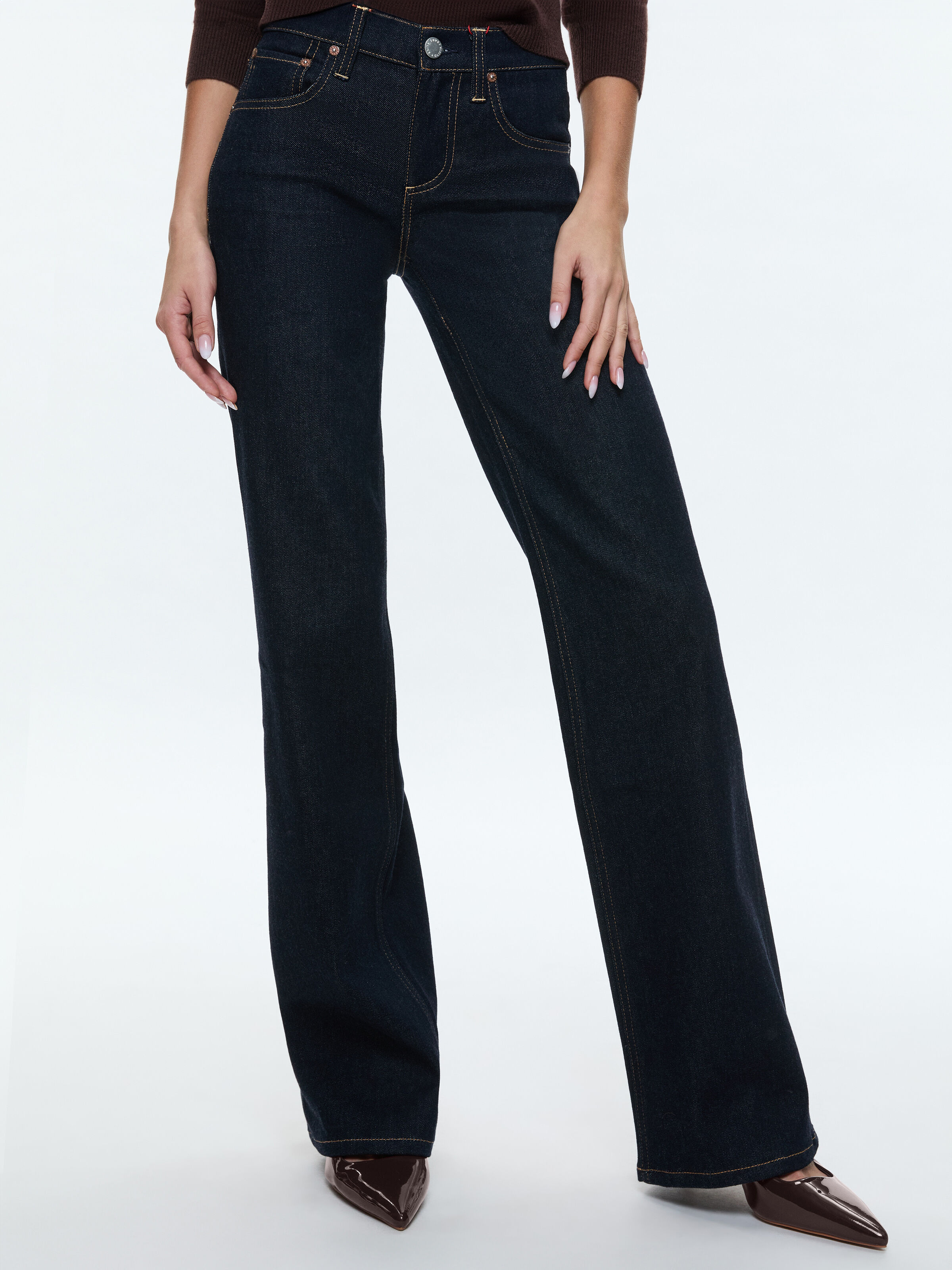 Up To 75 Off Sale Jeans Women s Designer Denim On Sale Alice Olivia
