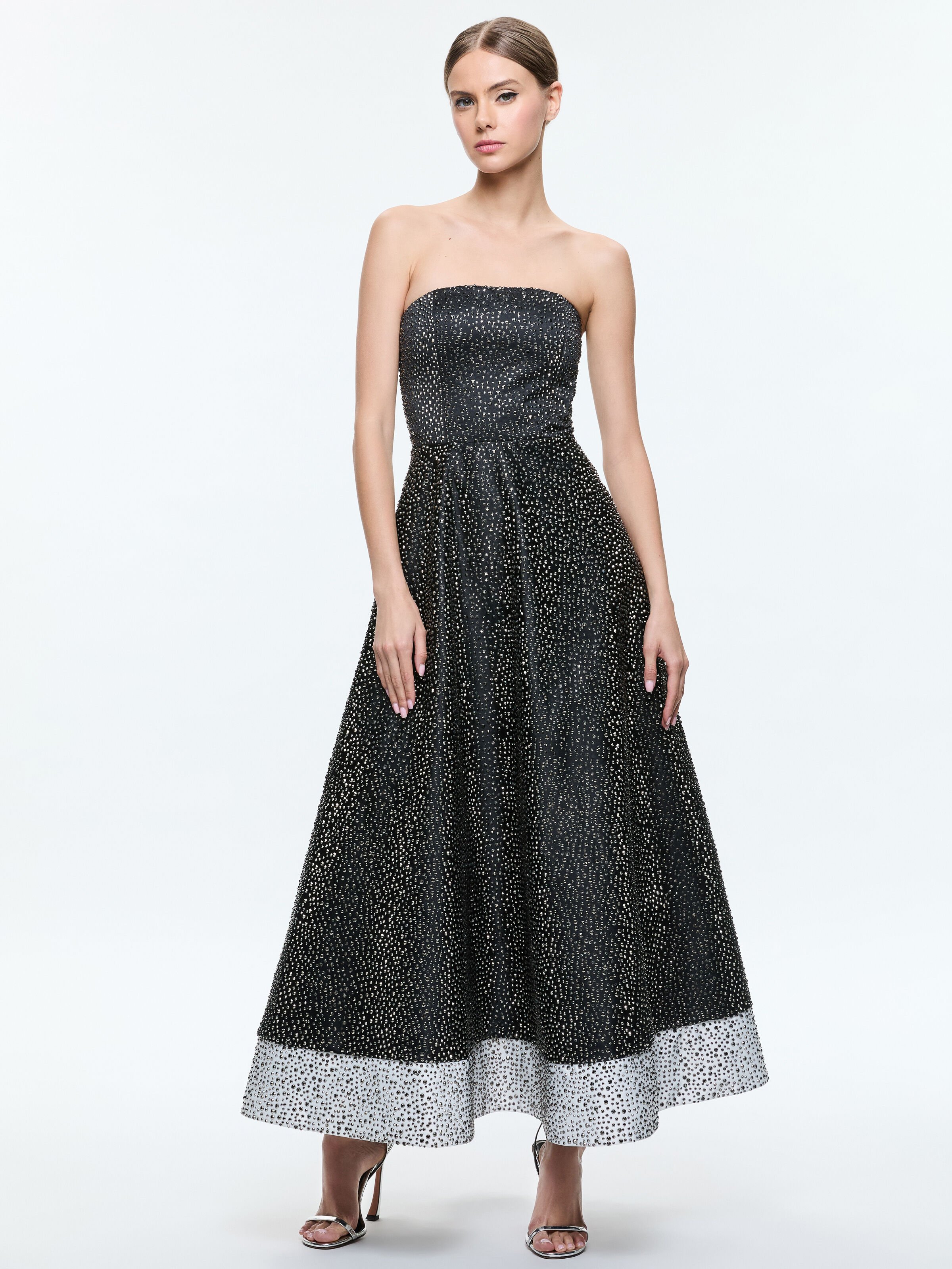 ★お求めやすく価格改定★ Bijou Olivia + Alice | White Black/off In Gown Crystal ワンピース