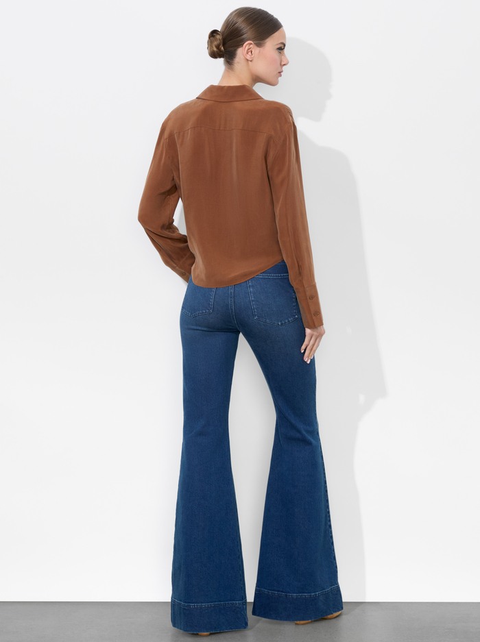 HANNON TIE FRONT BLOUSE - CAMEL image 2 - Alice And Olivia