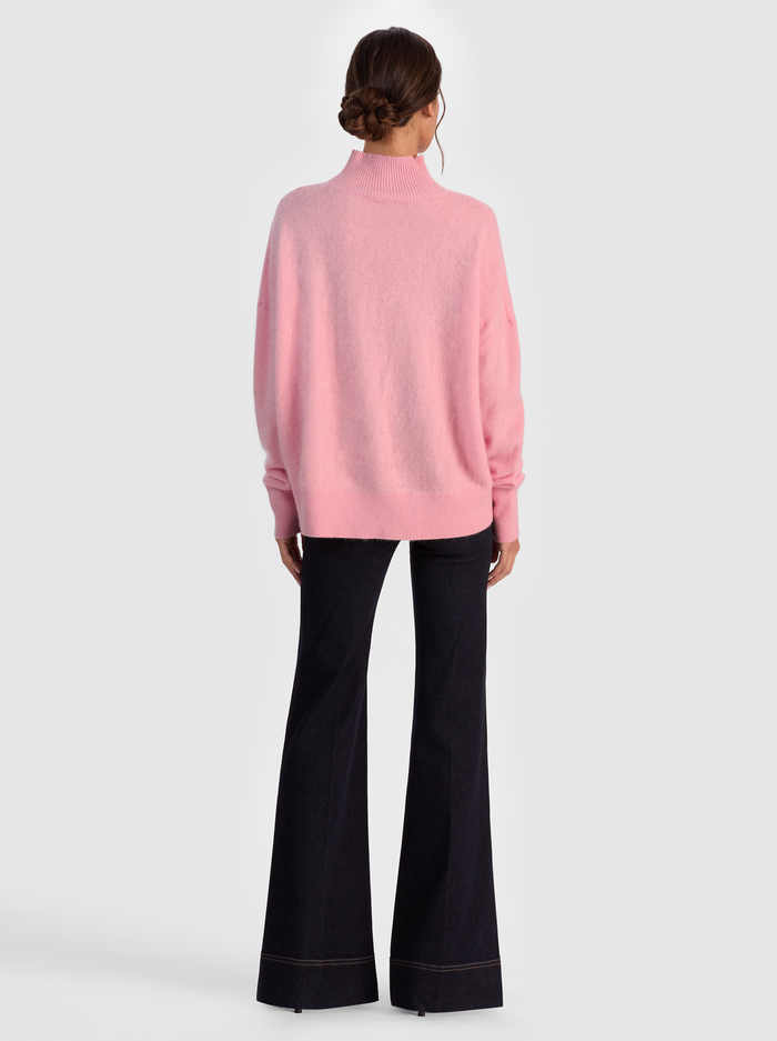 BARBRA TURTLENECK - ROSE TEA image 2 - Alice And Olivia