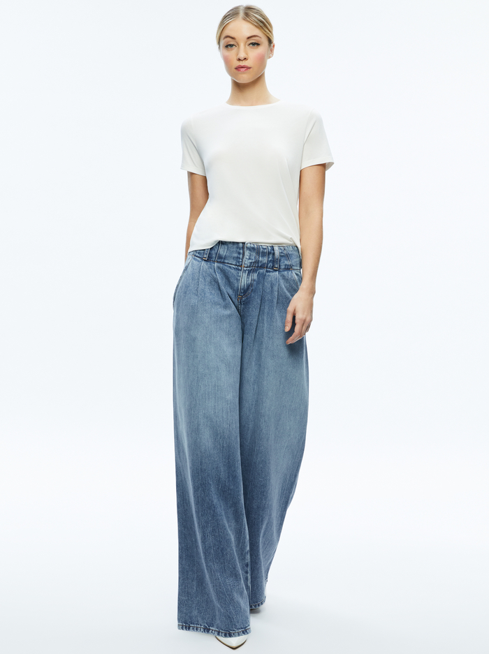 PERFECT TEE - OFF WHITE image 4 - Alice And Olivia