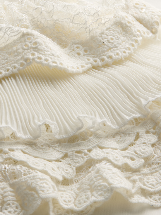 OFF WHITE-DELAINA TOP WITH RUFFLE CUFF