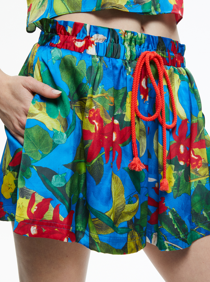 ALAINE SHORT WITH DRAWSTRING WAIST - TROPICAL SUNRISE SAPPHIRE image 3 - Alice And Olivia