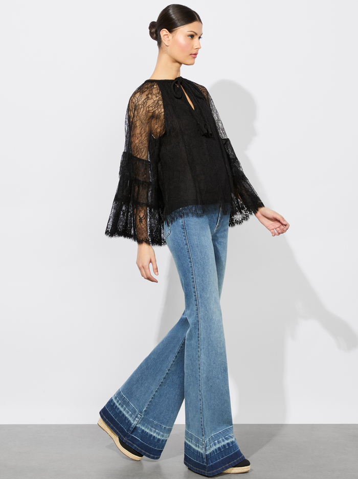 DELIA RUFFLED TUNIC TOP - BLACK image 4 - Alice And Olivia