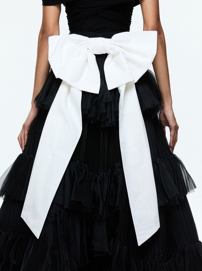 JESSICA BALLGOWN SKIRT - BLACK/OFF WHITE image 3 - Alice And Olivia