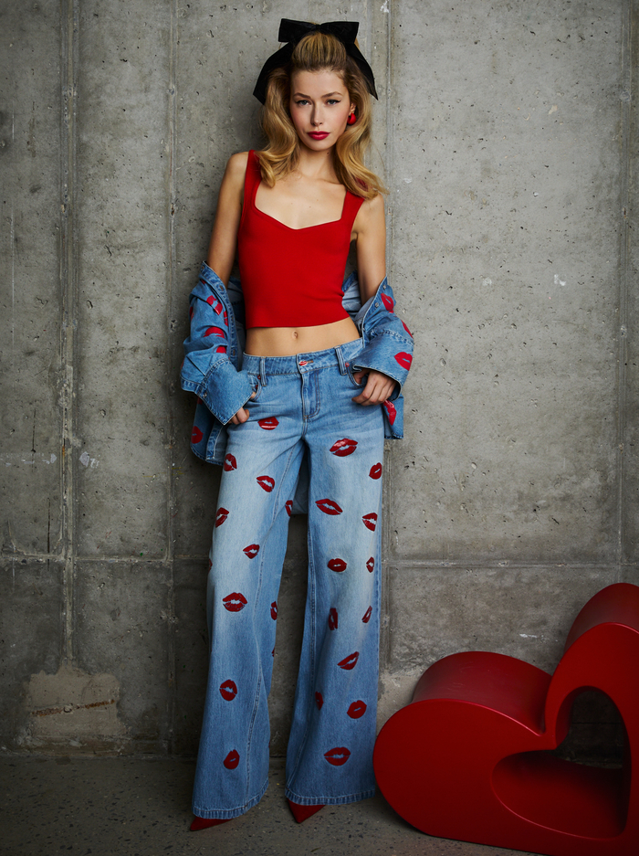 FINELY OVERSIZED BUTTON DOWN - DENVER BRIGHT BLUE image 6 - ALICE + OLIVIA