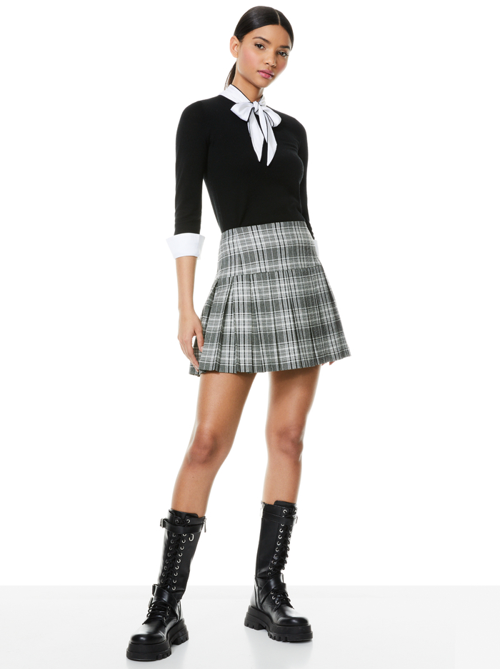 ZANI BOW COLLAR SWEATER - BLACK/WHITE image 4 - Alice And Olivia