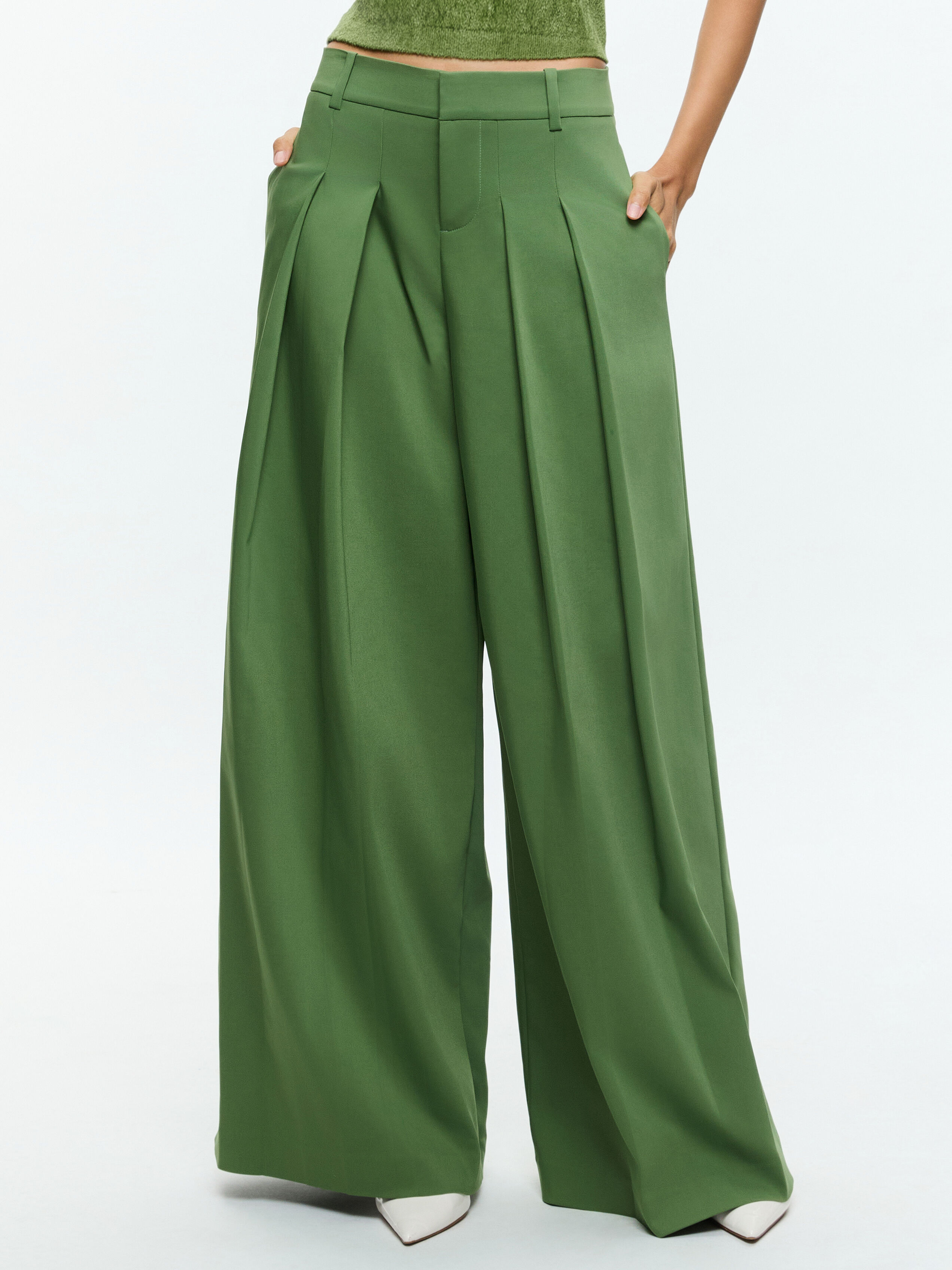 Blaire Wide Leg Pleated Pant In Avocado Alice Olivia