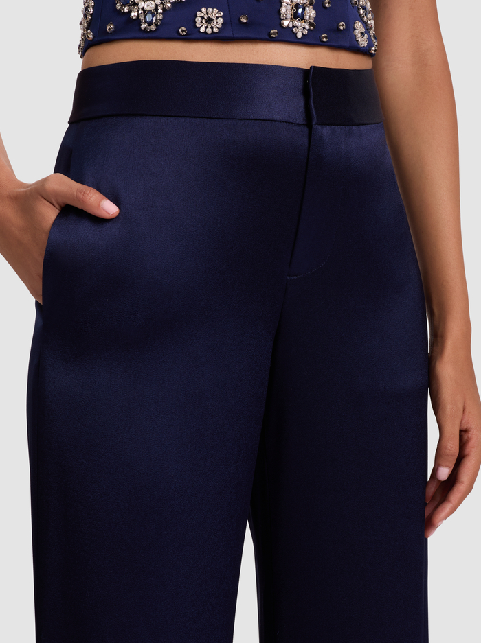 SHANE WIDE LEG PANT - MIDNIGHT BLUE image 3 - Alice And Olivia