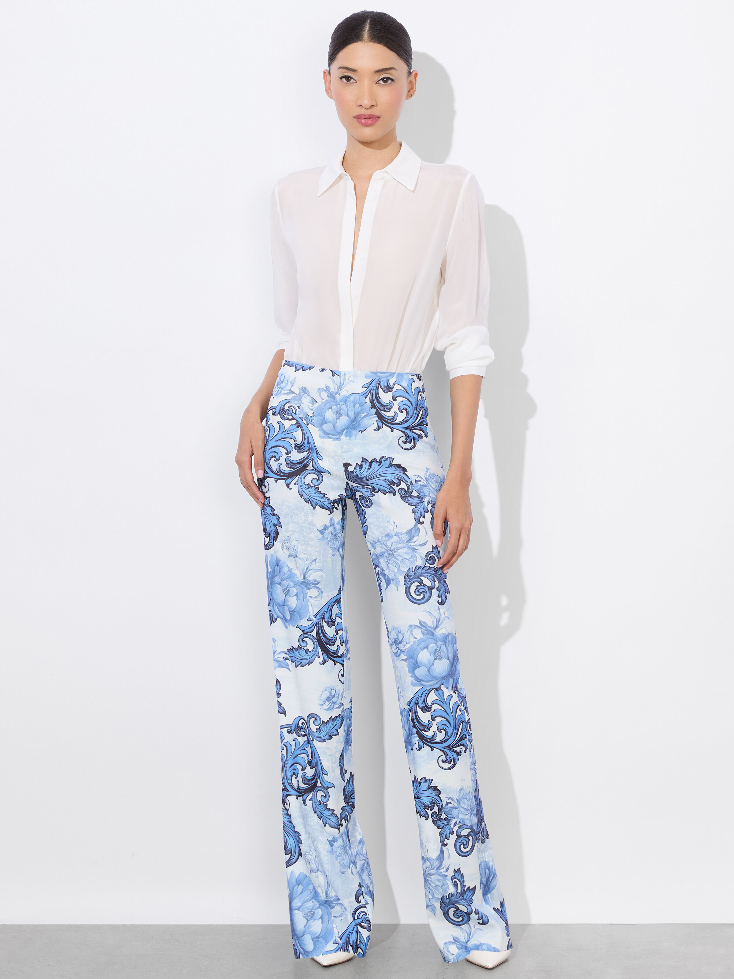 Teeny Bootcut Pant In Scroll Symphony | Alice + Olivia