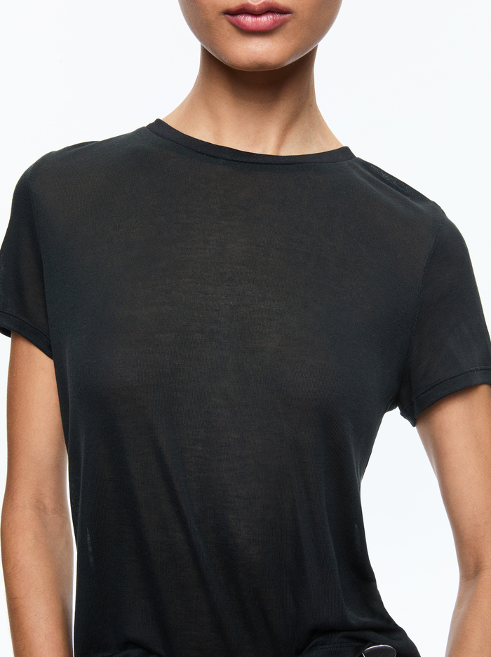 CINDY CROPPED TEE - BLACK image 3 - Alice And Olivia
