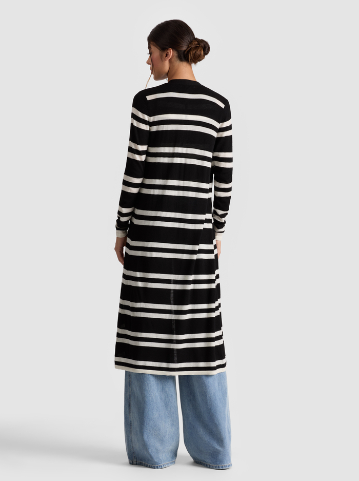 CALLAN MAXI CARDIGAN - BLACK/ECRU image 2 - Alice And Olivia