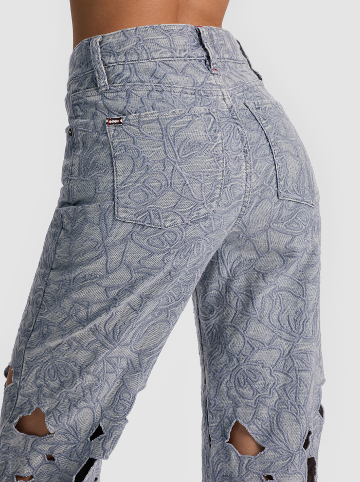 CHIC LASERCUT JEAN - ROCKSTAR BLUE image 3 - ALICE + OLIVIA