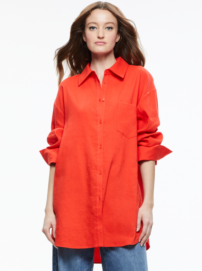 FINELY OVERSIZED LINEN BUTTON DOWN SHIRT - CHILI PEPPER - Alice And Olivia