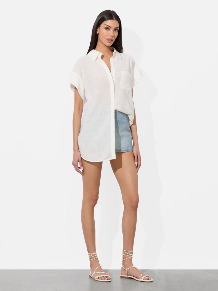 FINELY SHORT SLEEVE BUTTON DOWN - OFF WHITE image 4 - Alice And Olivia