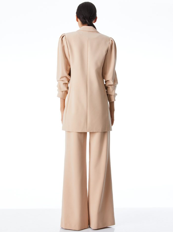  -  image 1 - Alice And Olivia