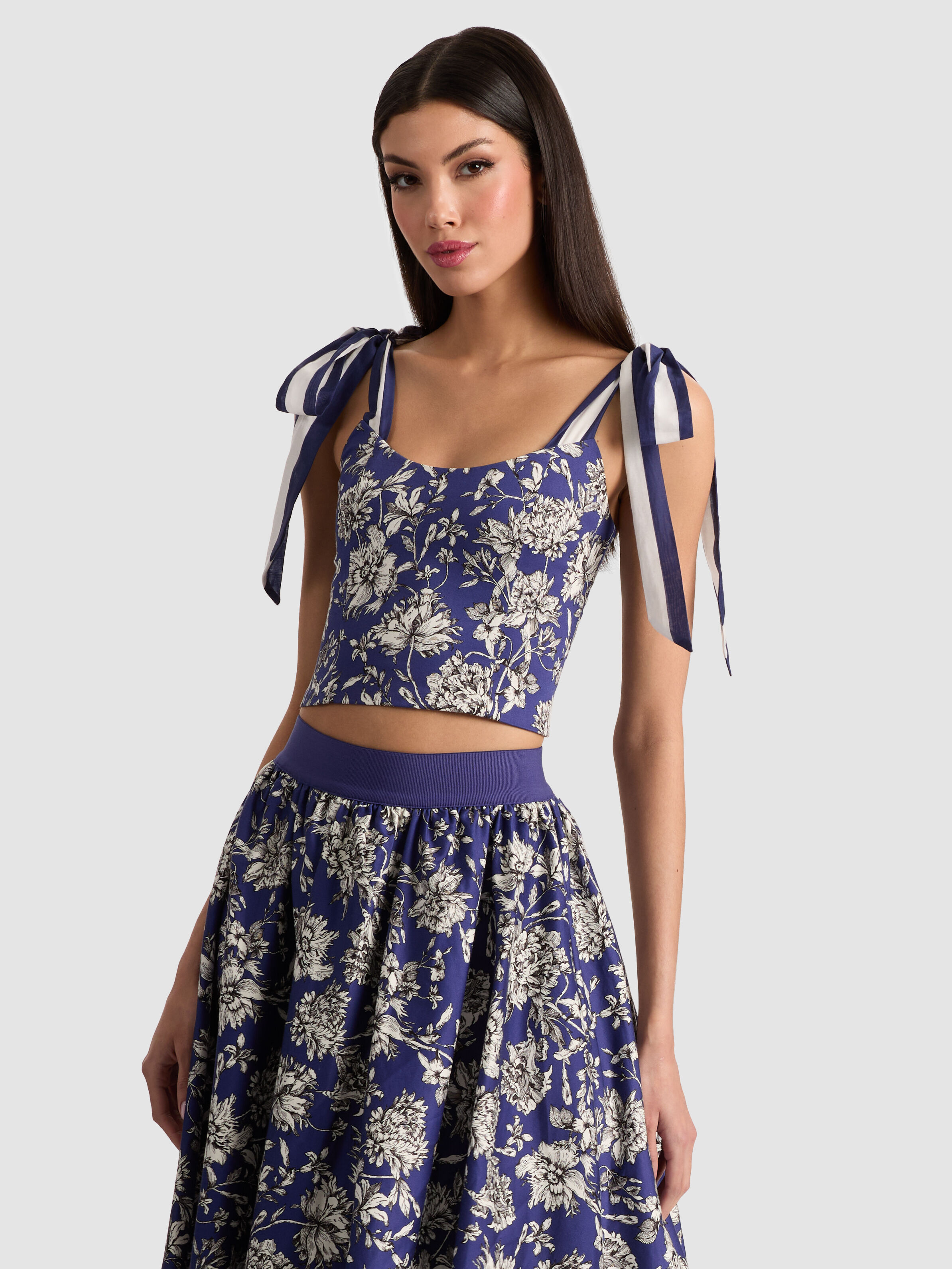 Blanca Top In Blooming Wild Indigo | Alice + Olivia